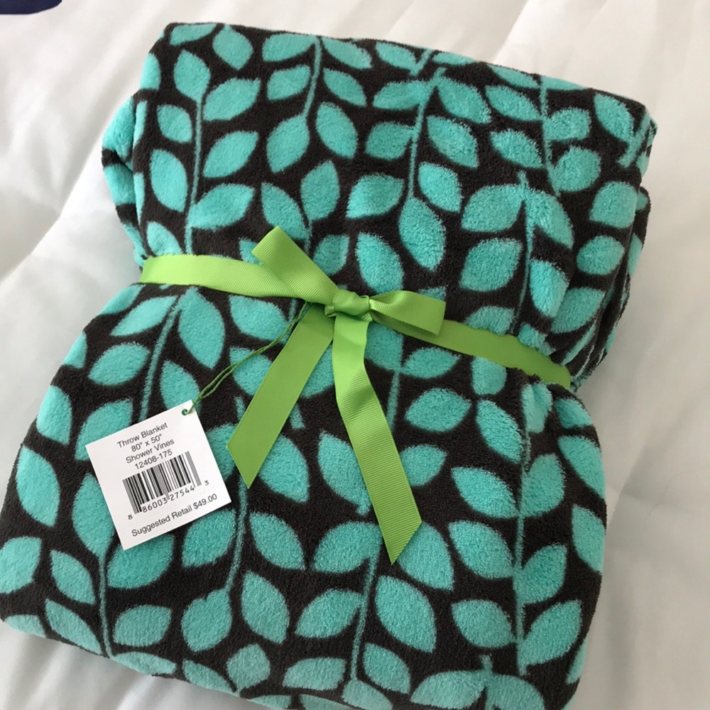 Vera Bradley throw Shower Vines